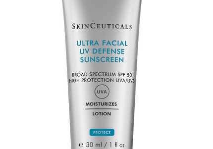 ULTRA Facial Defense SPF50