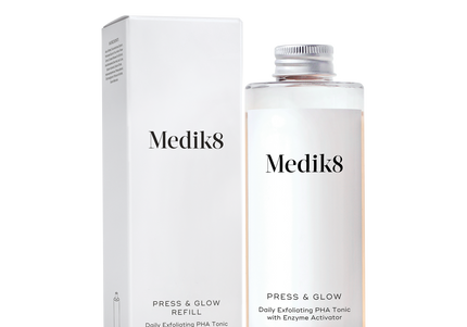 Press GLOW Tonic -NAVULLING - Medik8